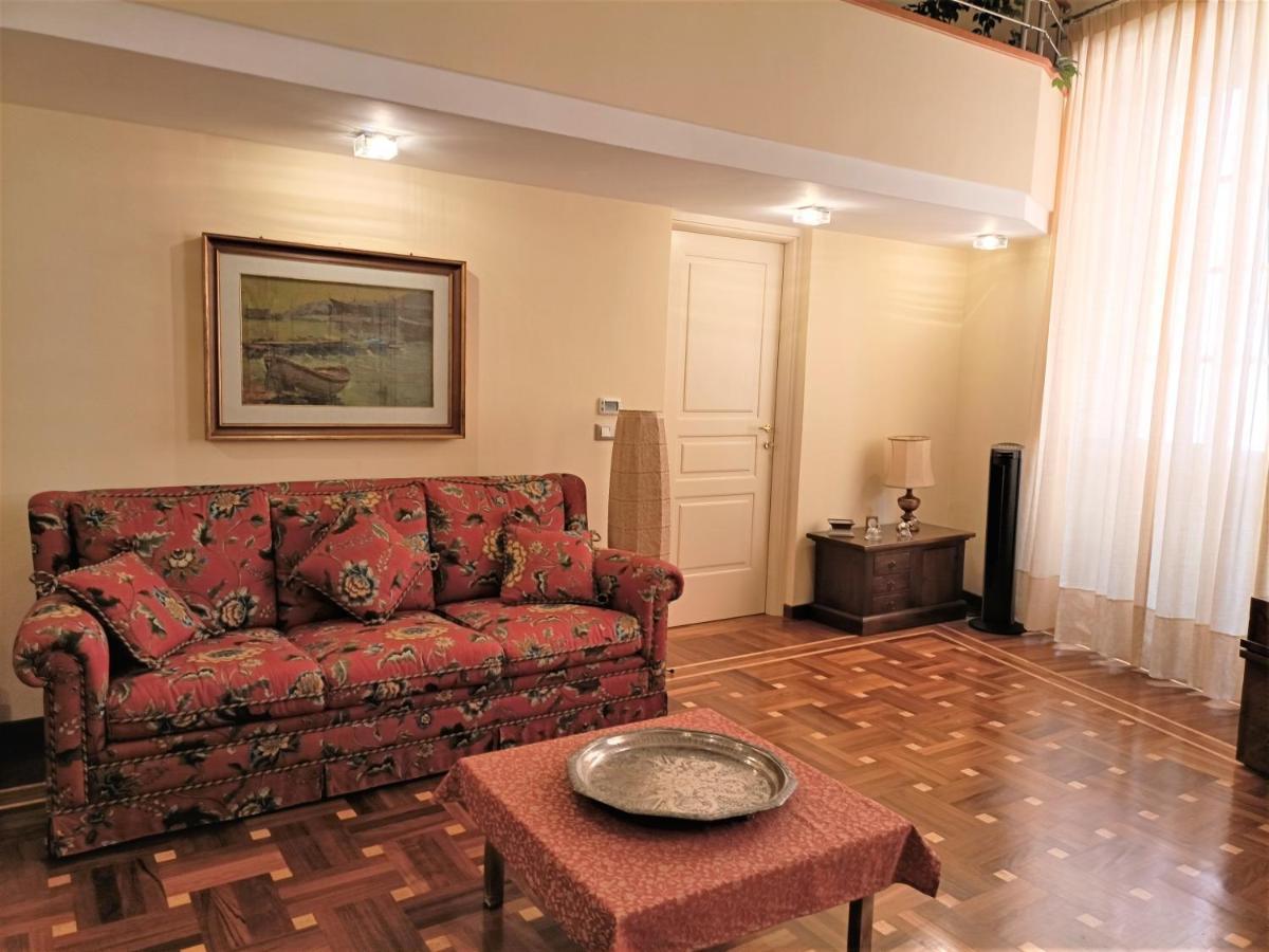 Casa Alexandra In Centro E A Pochi Passi Dal Mare Apartment อิมเปรีอา ภายนอก รูปภาพ